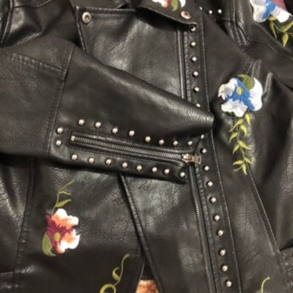 Floral Embroidered faux leather biker  jacket - Picture 9 of 9